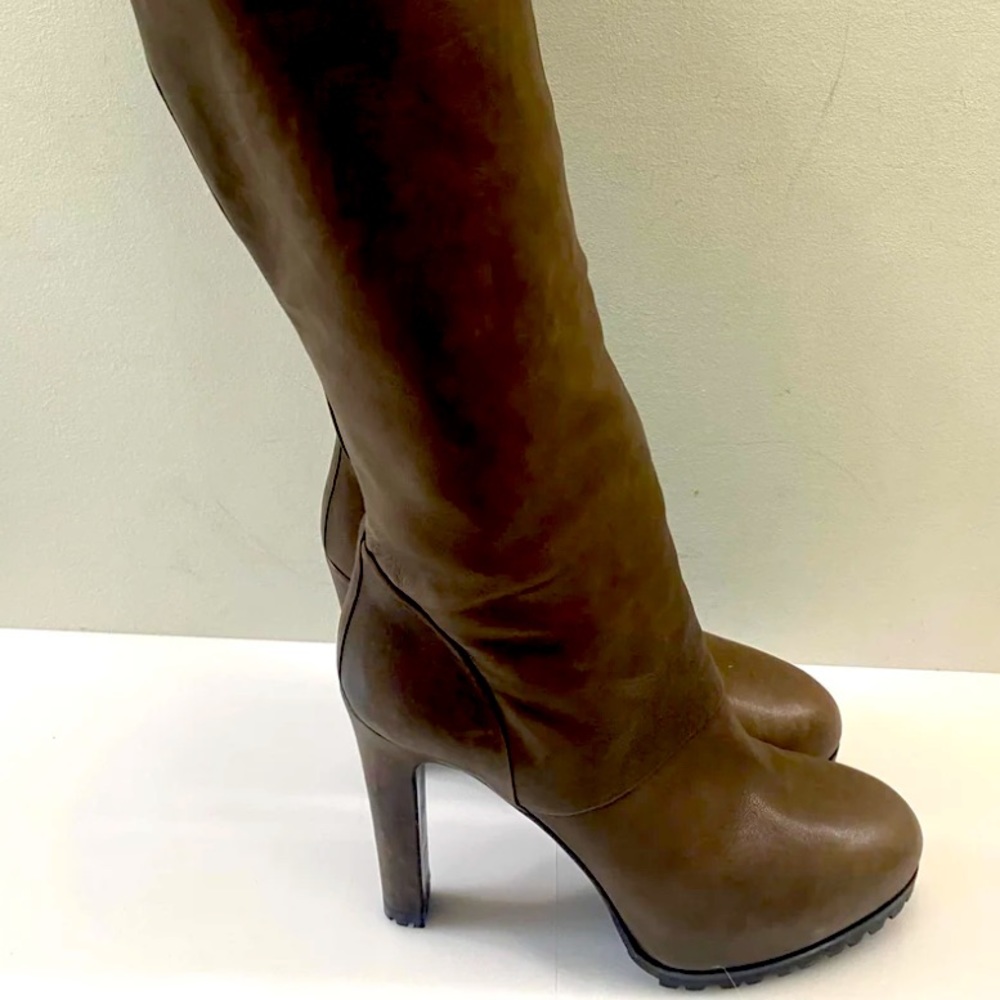 YVES SAINT LAURENT boots